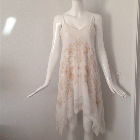 Anthropologie Dresses & Skirts - Anthropologie white embroidery Dress
